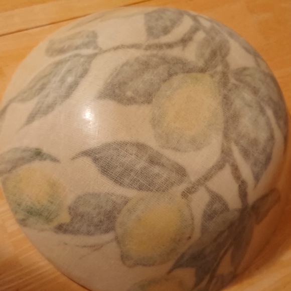 Vintage Lemon Bowl - Picture 3 of 5